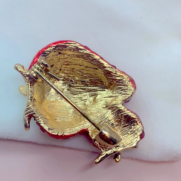 Red Strawberry Rhinestone Brooch - Picture 2 of 3